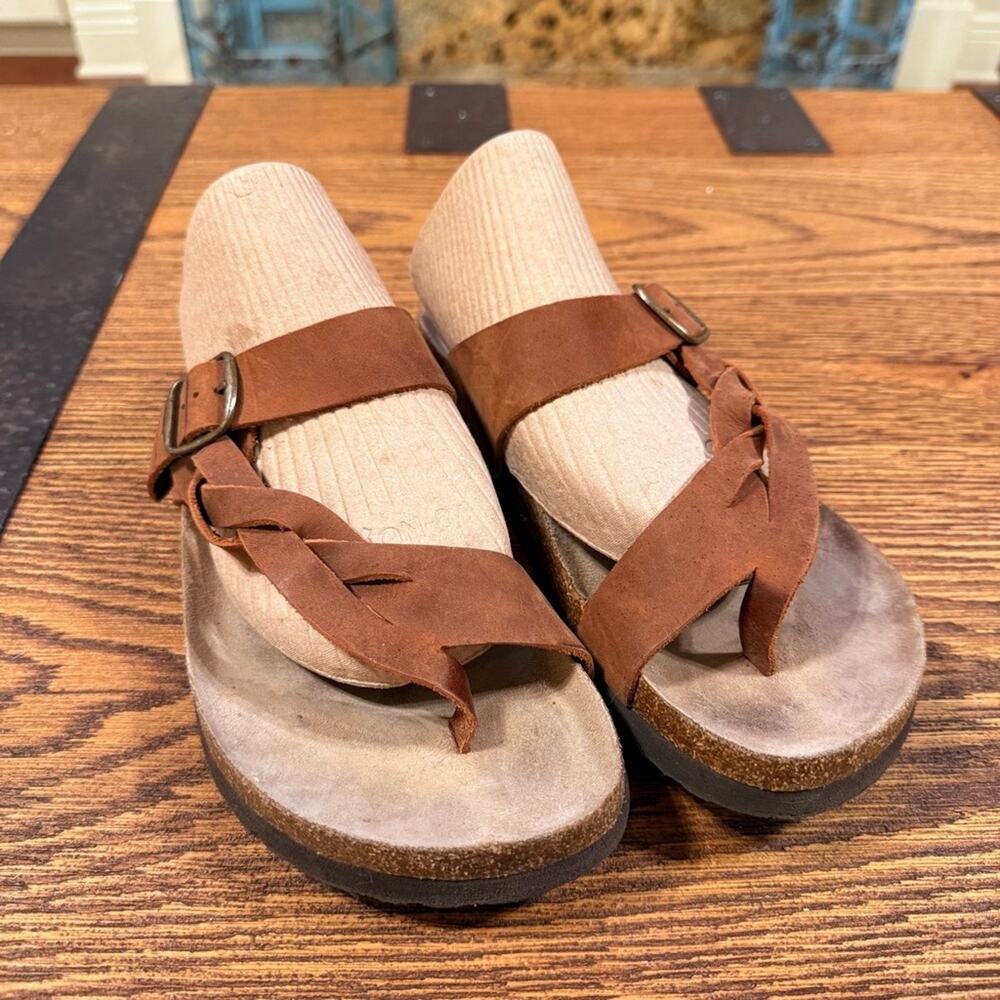 F18 - Leather Woven Strap Brown Sandals